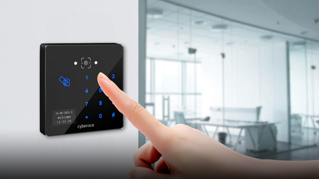 Cyberoce CR06E QR code access control with password unlock, showing keypad entry access interaction